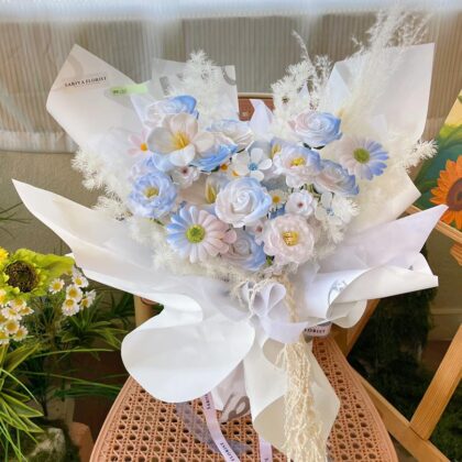 Ocean Breeze & Blossoms