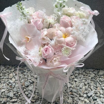 Rosy Whisper Bouquet