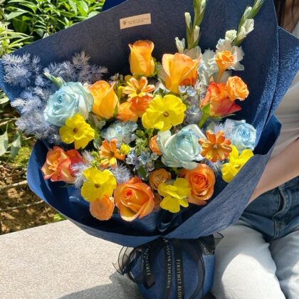 Midnight Sun Bouquet